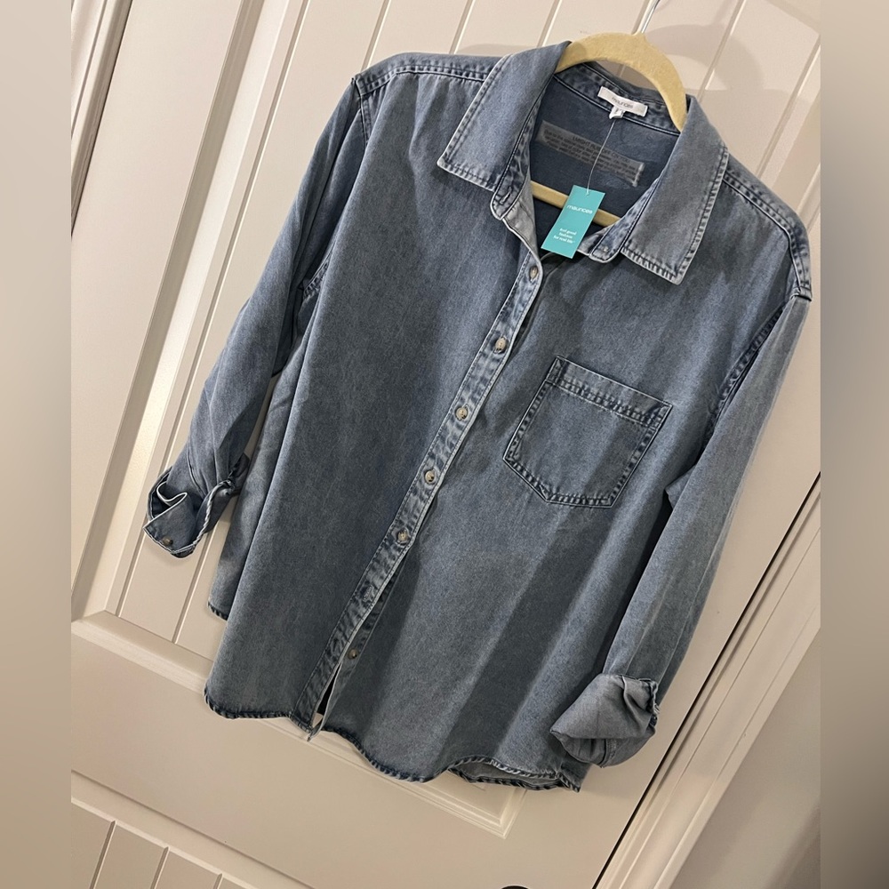 NWT Maurices Soft oversized Denim Button-Up Shirt size S